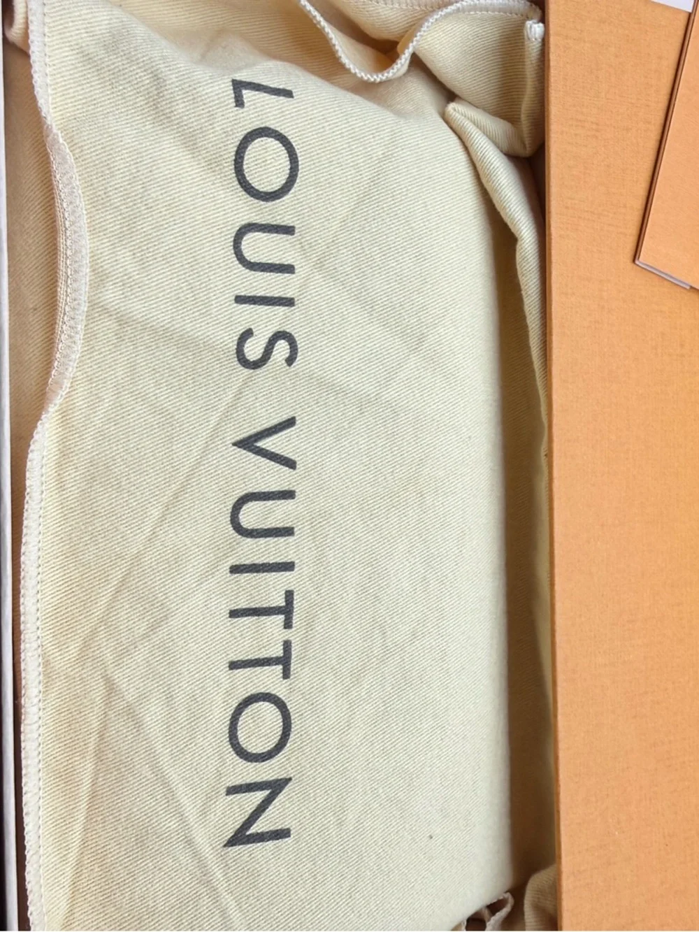 Louis Vuitton Dark Green Vernis Monogram Continental Wallet - Picture 12 of 14
